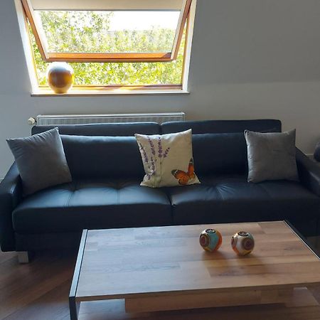City Apartment, Ferienwohnung 3 Zkdb, Balkon, Dachgeschoss, Naehe Duesseldorf Крефельд Экстерьер фото